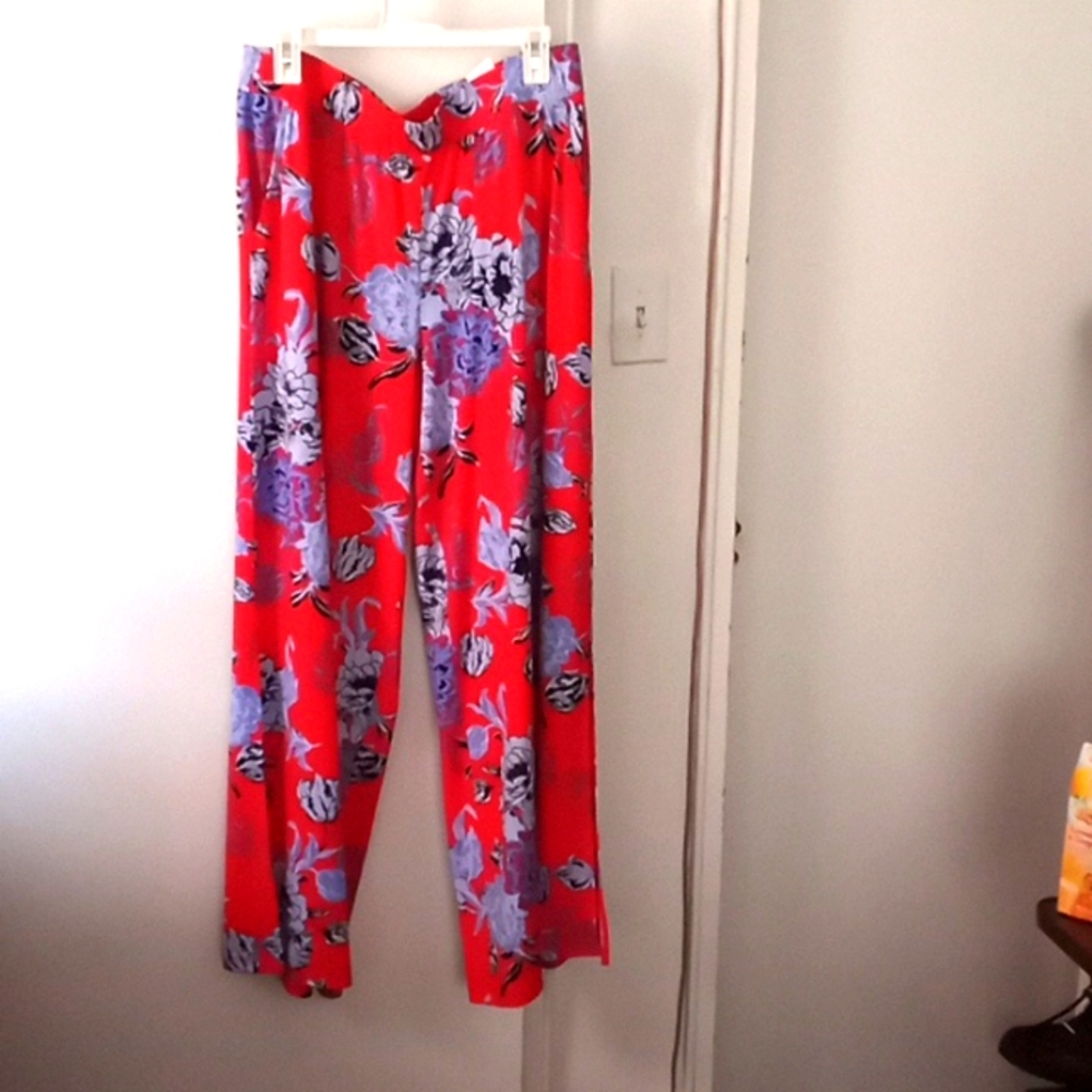 Beautiful,  floral wide leg pants